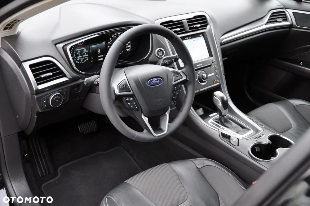 Ford Mondeo 2.0 TDCi STart-Stopp PowerShift-Aut ST-Line - 24