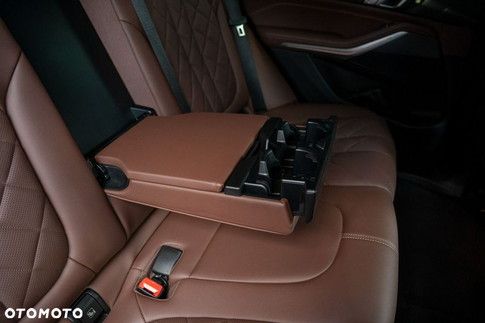 BMW X5 xDrive30d mHEV - 29