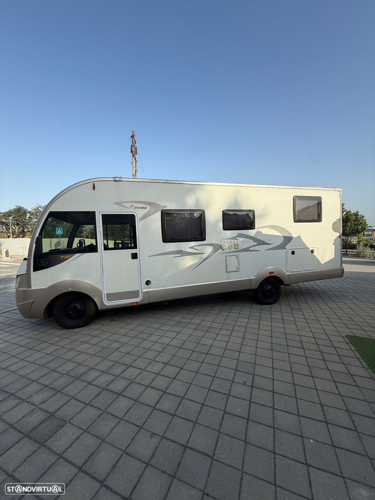 Itineo JC 740 jc 740 luxo 5 lugares 5 dormidas cama grande - 3