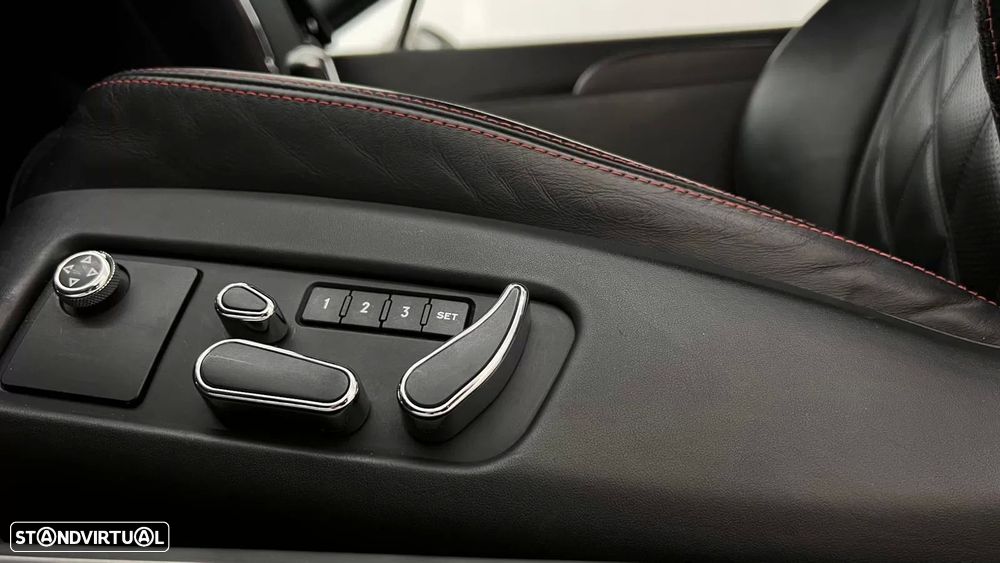 Bentley Continental GT V8 - 35