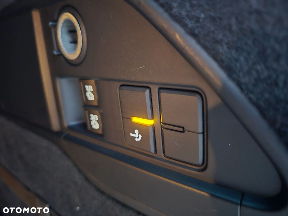 Volkswagen Touareg 3.0 V6 TDI SCR Blue Motion DPF Automatik Exclusive - 23