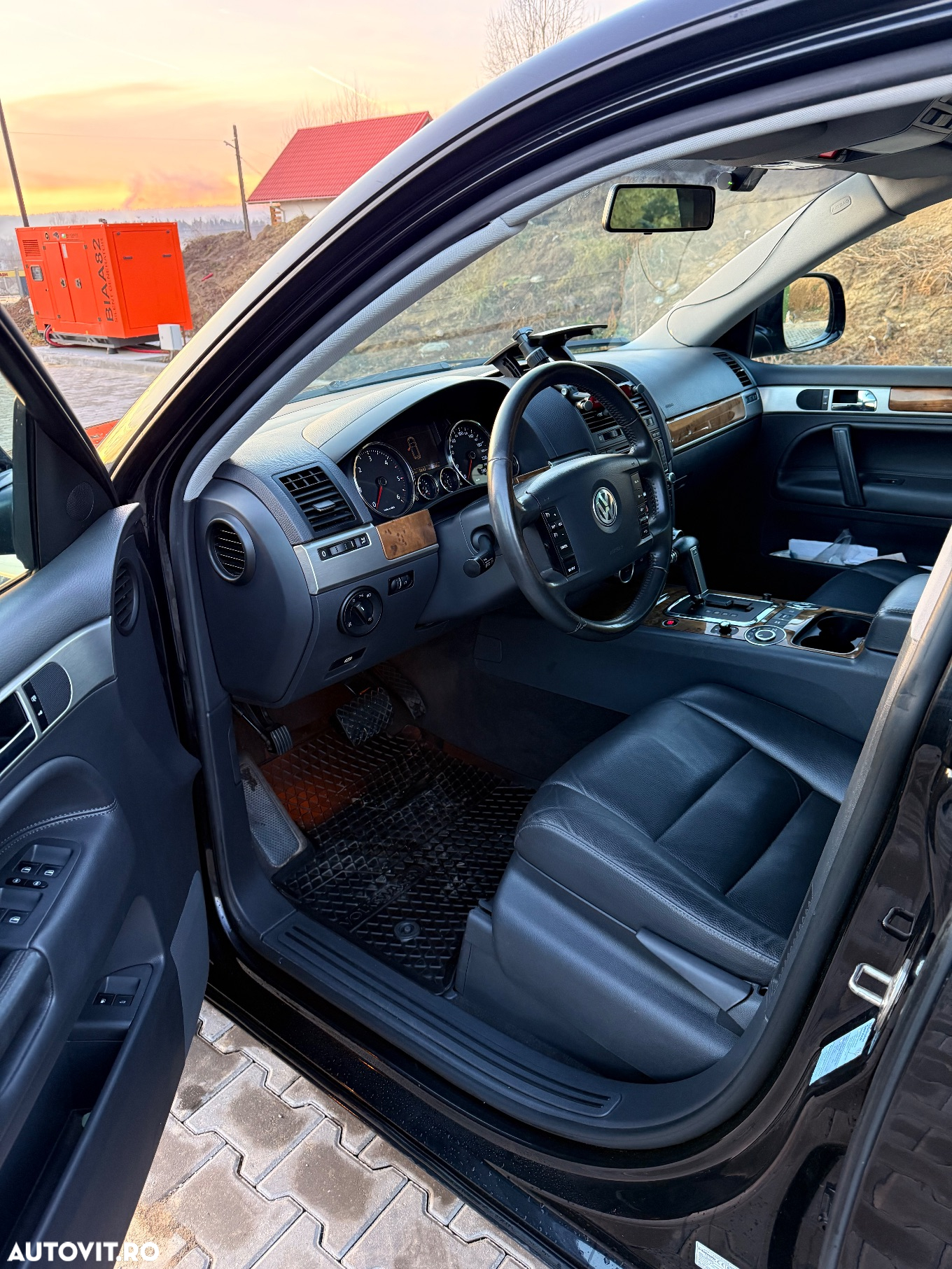 Volkswagen Touareg - 10