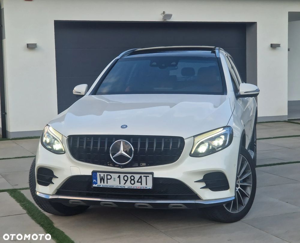 Mercedes-Benz GLC - 12