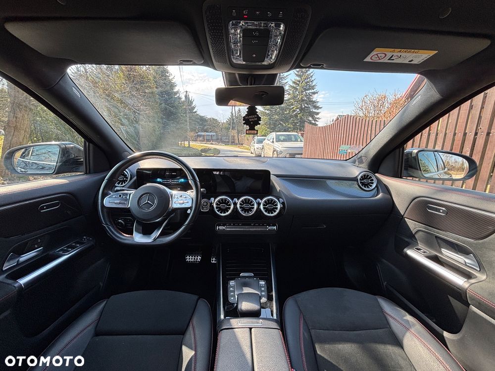 Mercedes-Benz GLA 200 7G-DCT AMG Line - 14