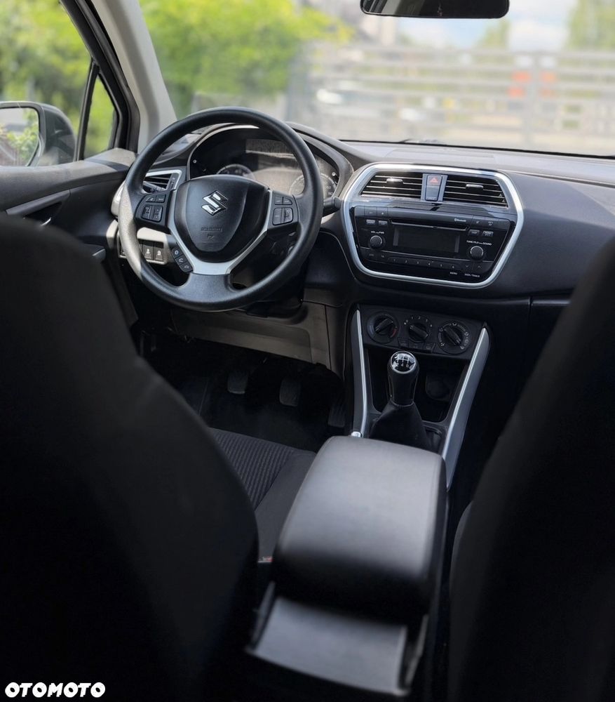 Suzuki SX4 S-Cross 1.0 T Comfort - 10