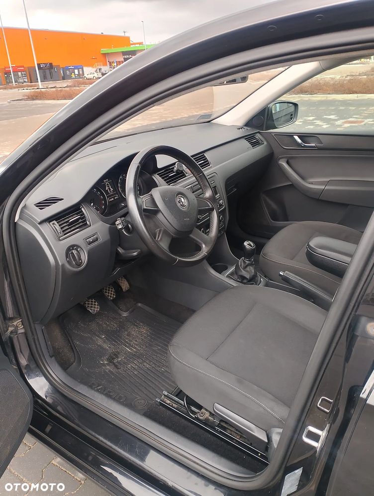 Skoda RAPID - 8