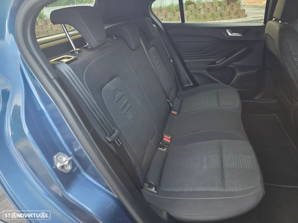 Ford Focus 1.0 EcoBoost Active X - 5