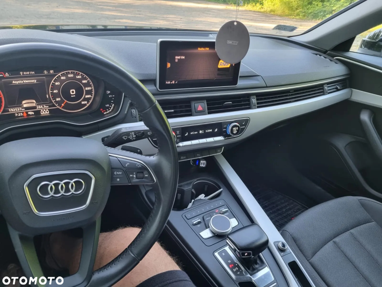 Audi A4 2.0 TDI S tronic - 5