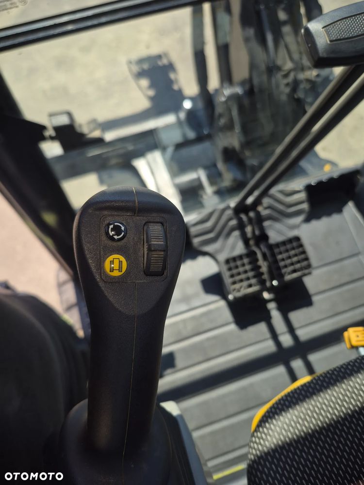 Caterpillar 302.7 - 13