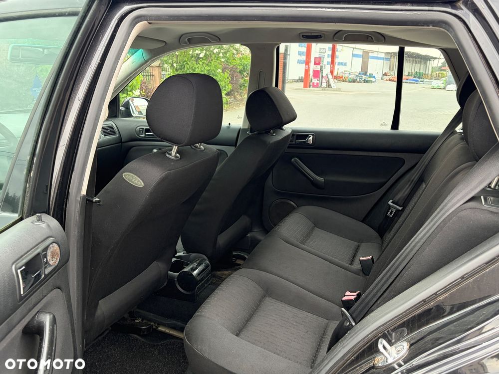 Volkswagen Golf 1.6 Comfortline - 11