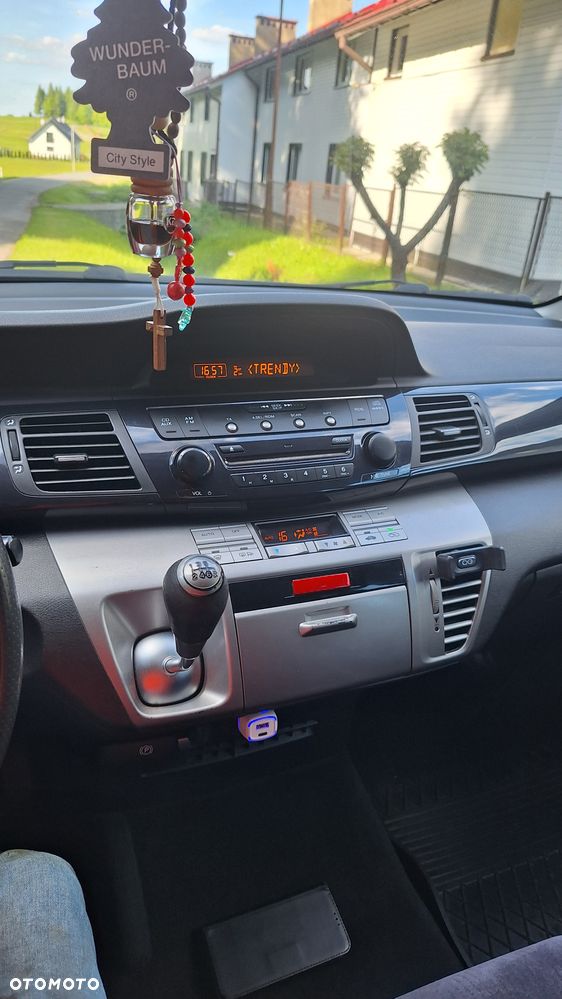 Honda FR-V 1.8 Comfort - 8