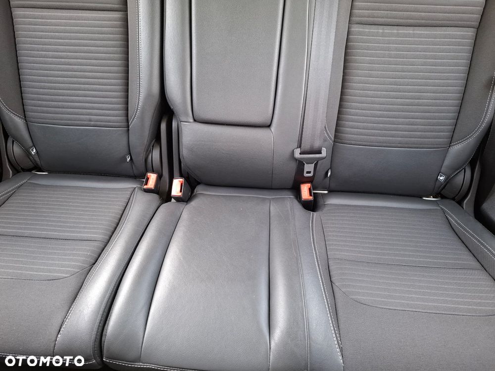 Ford Kuga 1.5 TDCi 2x4 Titanium - 27