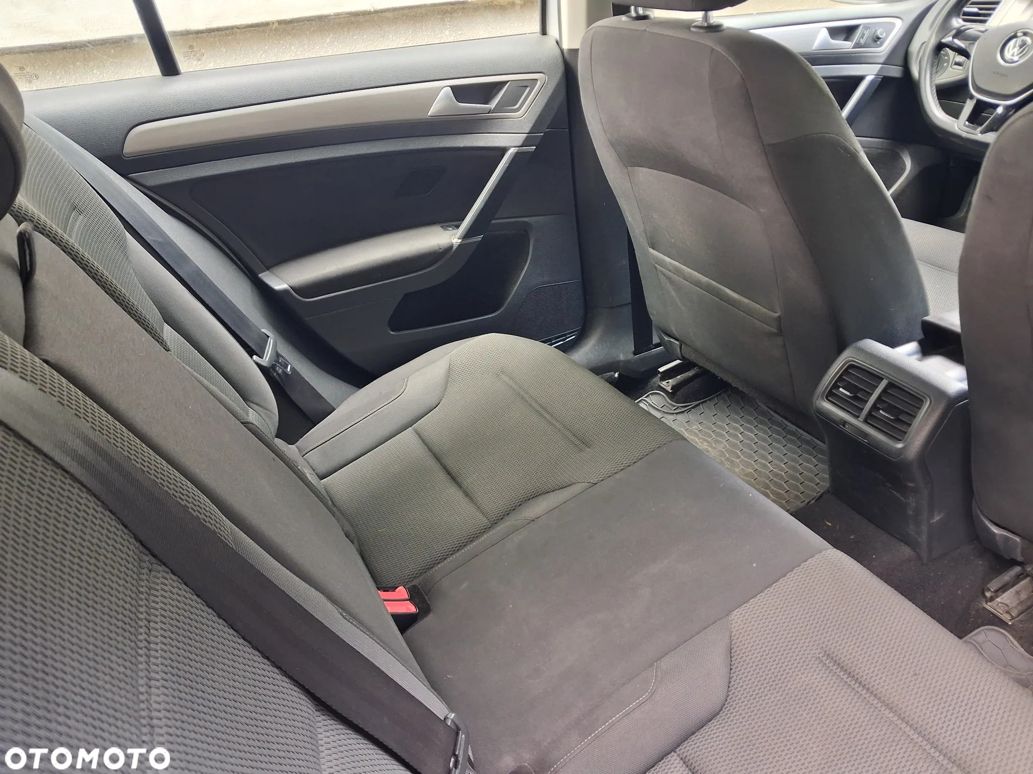 Volkswagen Golf VII 1.6 TDI BMT Comfortline - 7