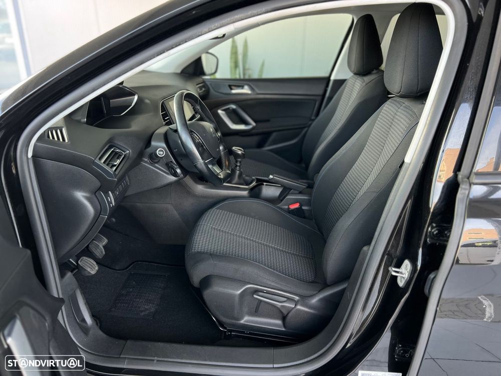 Peugeot 308 1.5 BlueHDi Style - 11
