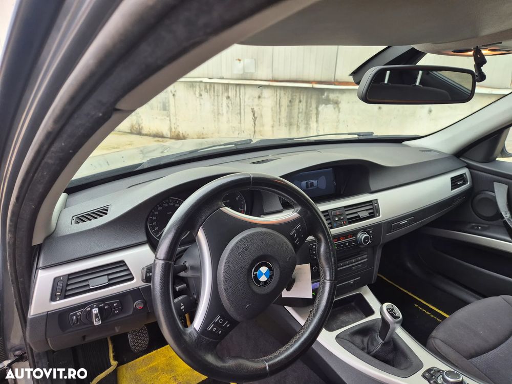 BMW Seria 3 320d - 9