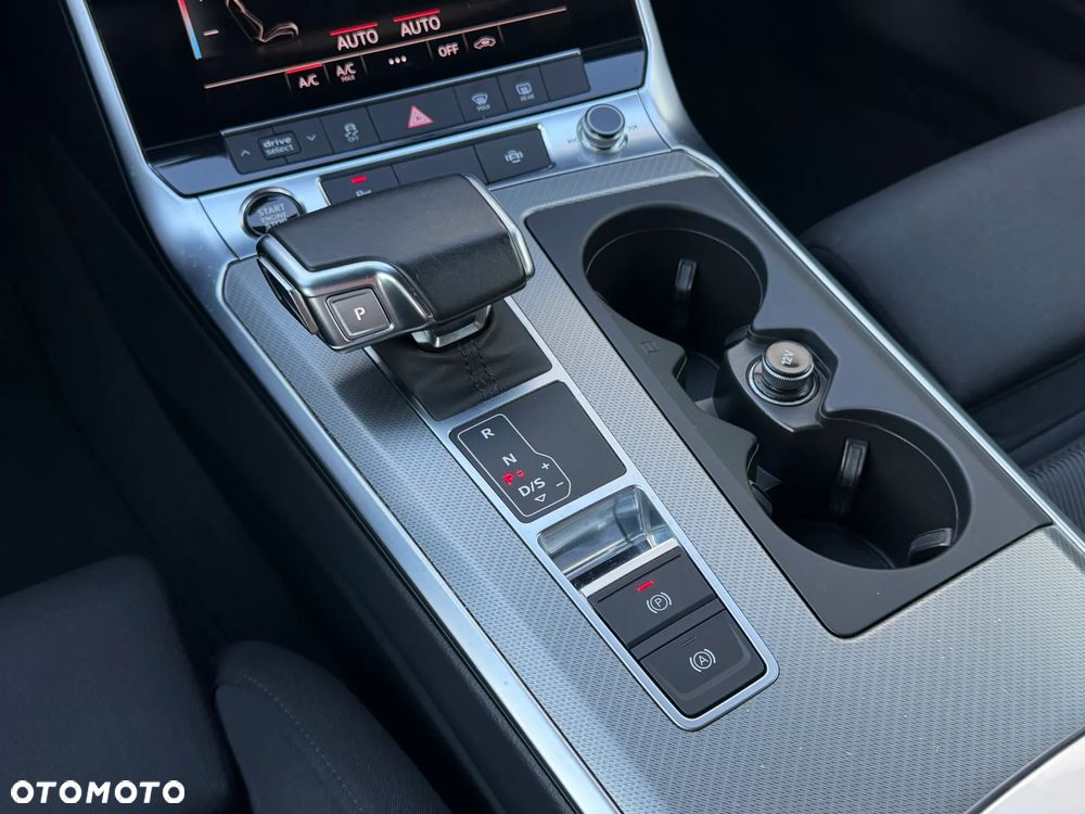 Audi A6 Avant 40 TDI S tronic - 25