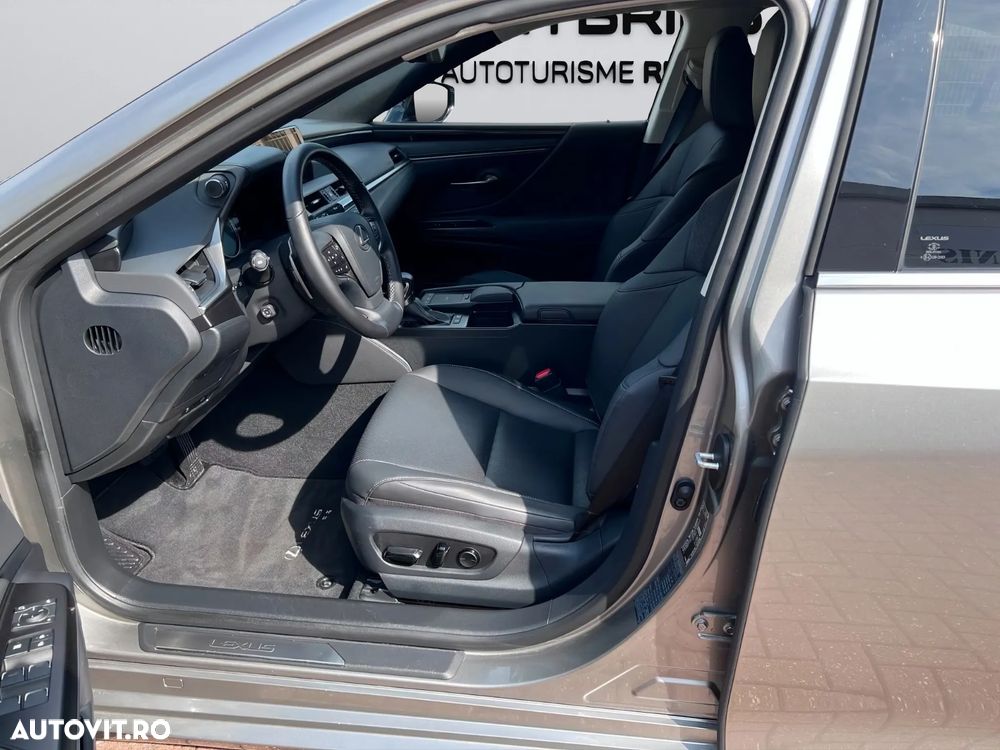 Lexus Seria ES 300h Executive Line - 10