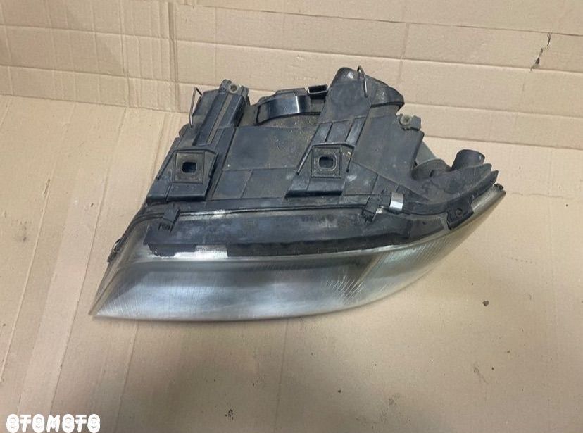 Reflektor lampa lewa przód przednia Audi a6 c5 - 2