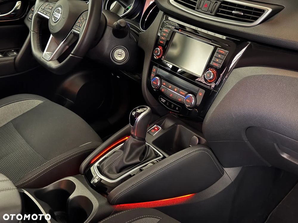 Nissan Qashqai 1.3 DIG-T MHEV Xtronic N-Connecta - 28