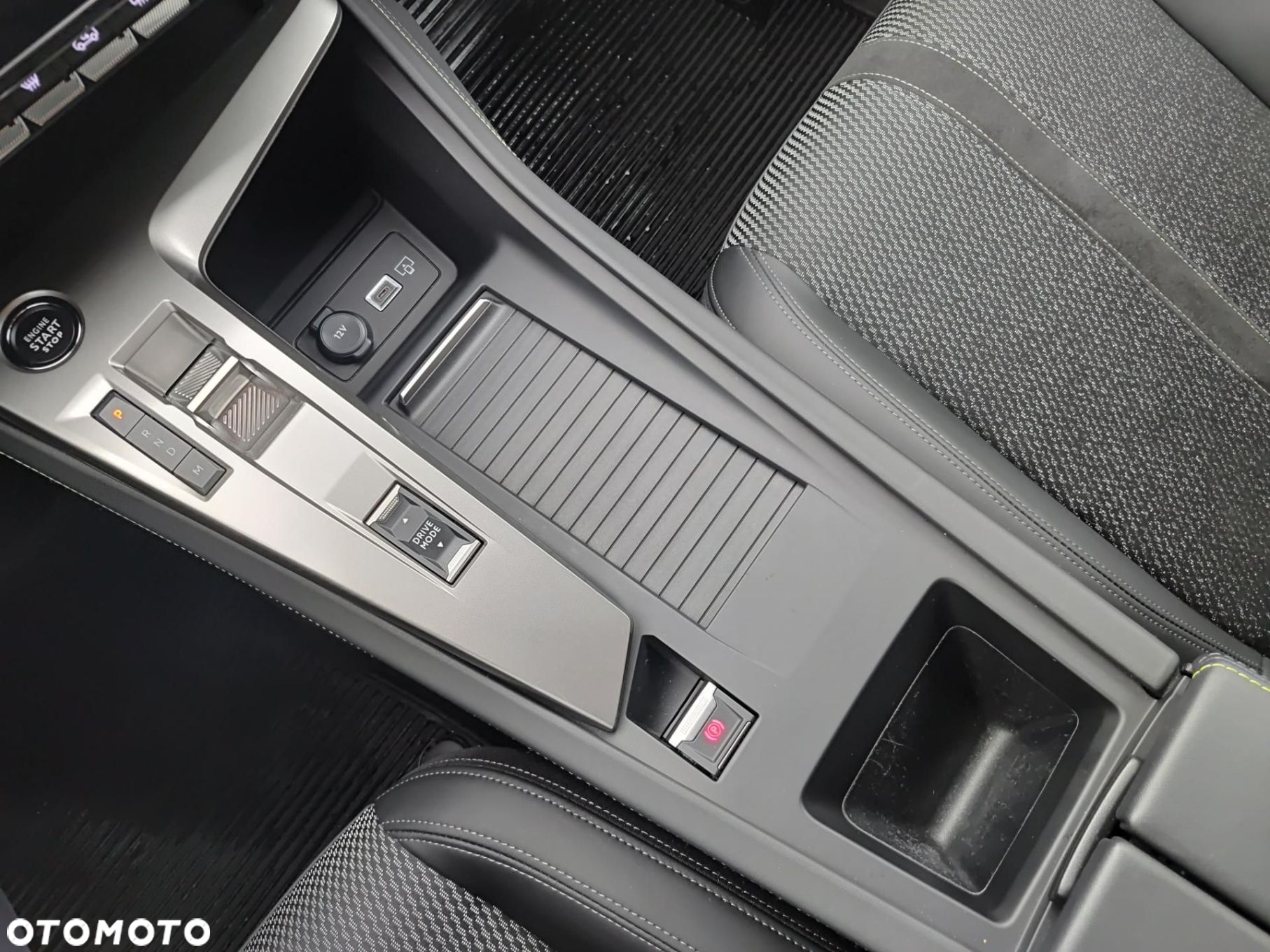 Peugeot 308 - 32