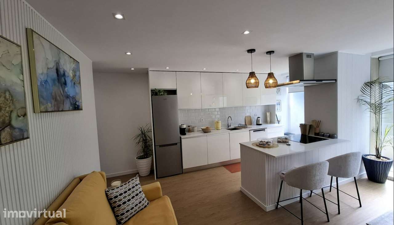 Venda de Apartamento T1+1, remodelado, no centro da cidade na Póvoa d - Grande imagem: 3/19