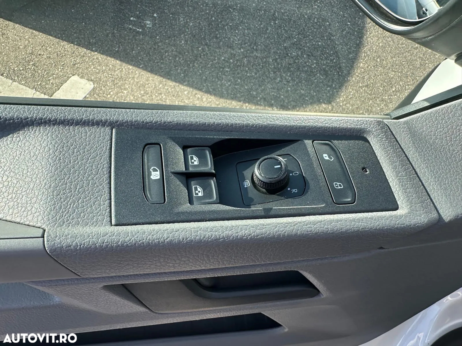 Volkswagen Transporter Sasiu CD T6.1 2.0 TDI 81 kW LR - 16