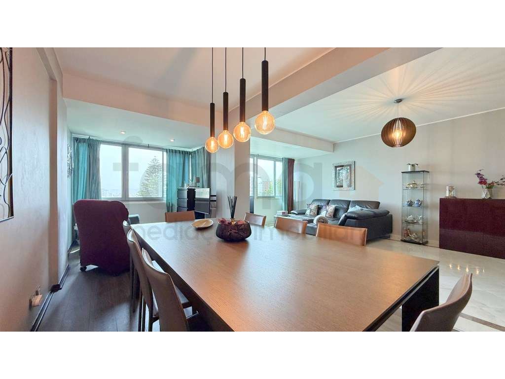 Apartamento T4 em Miraflores - Grande imagem: 2/41