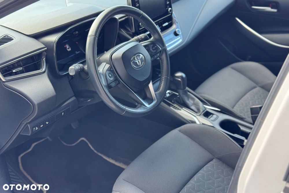 Toyota Corolla 1.8 Hybrid Comfort - 39