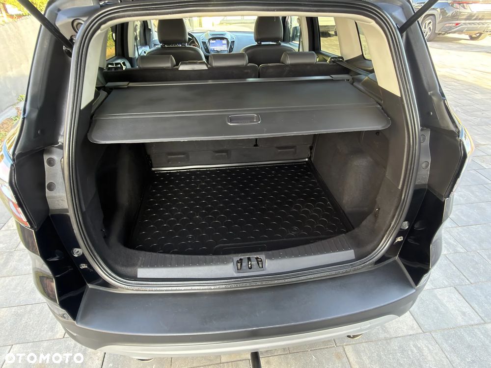 Ford Kuga 2.0 TDCi FWD Titanium - 13