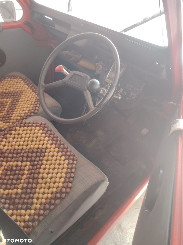 Citroën 2 CV 6 Spécial - 12