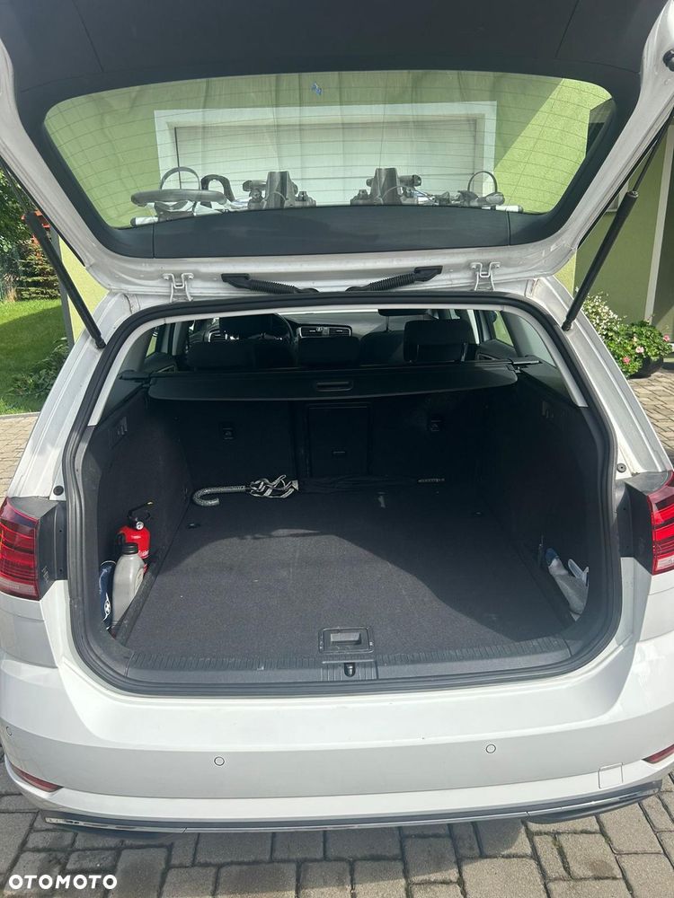 Volkswagen Golf - 4