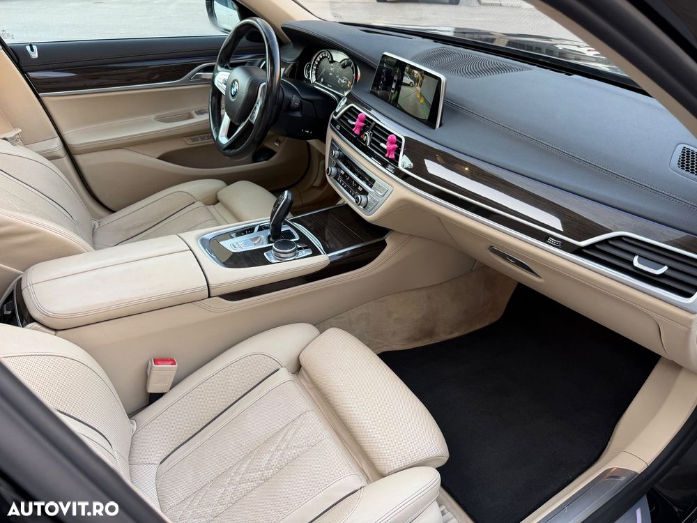 BMW Seria 7 - 15