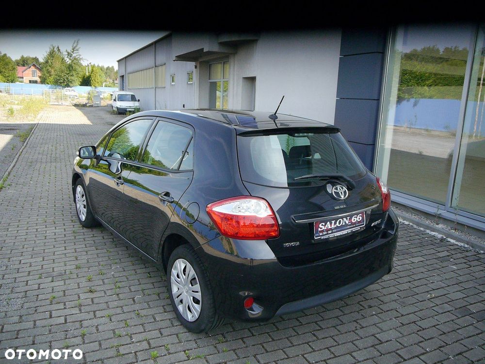 Toyota Auris 1.33 VVT-i Terra - 6