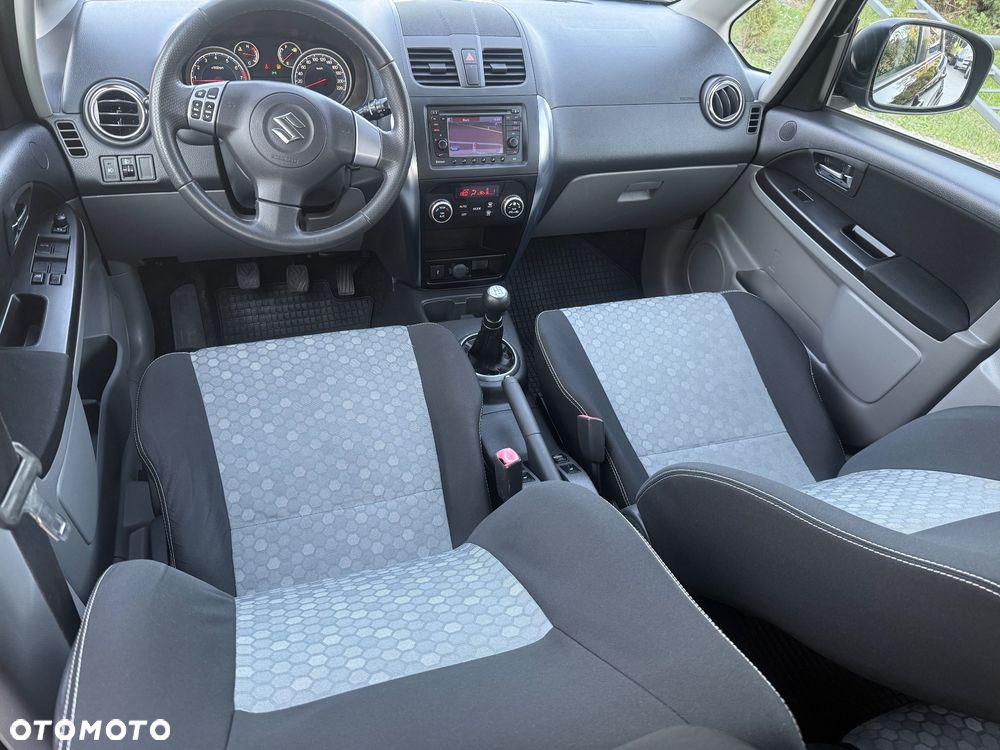 Suzuki SX4 1.6 VVT 4x4 Style - 21