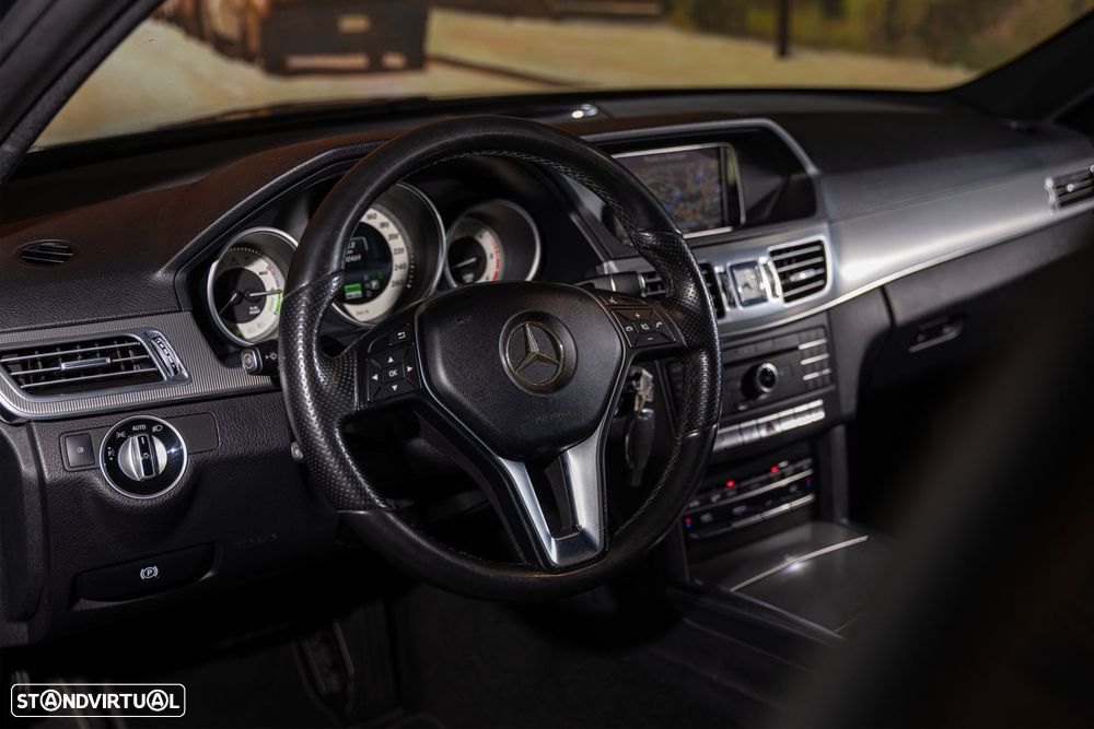 Mercedes-Benz E 300 Bluetec Hybrid Avantgarde - 11