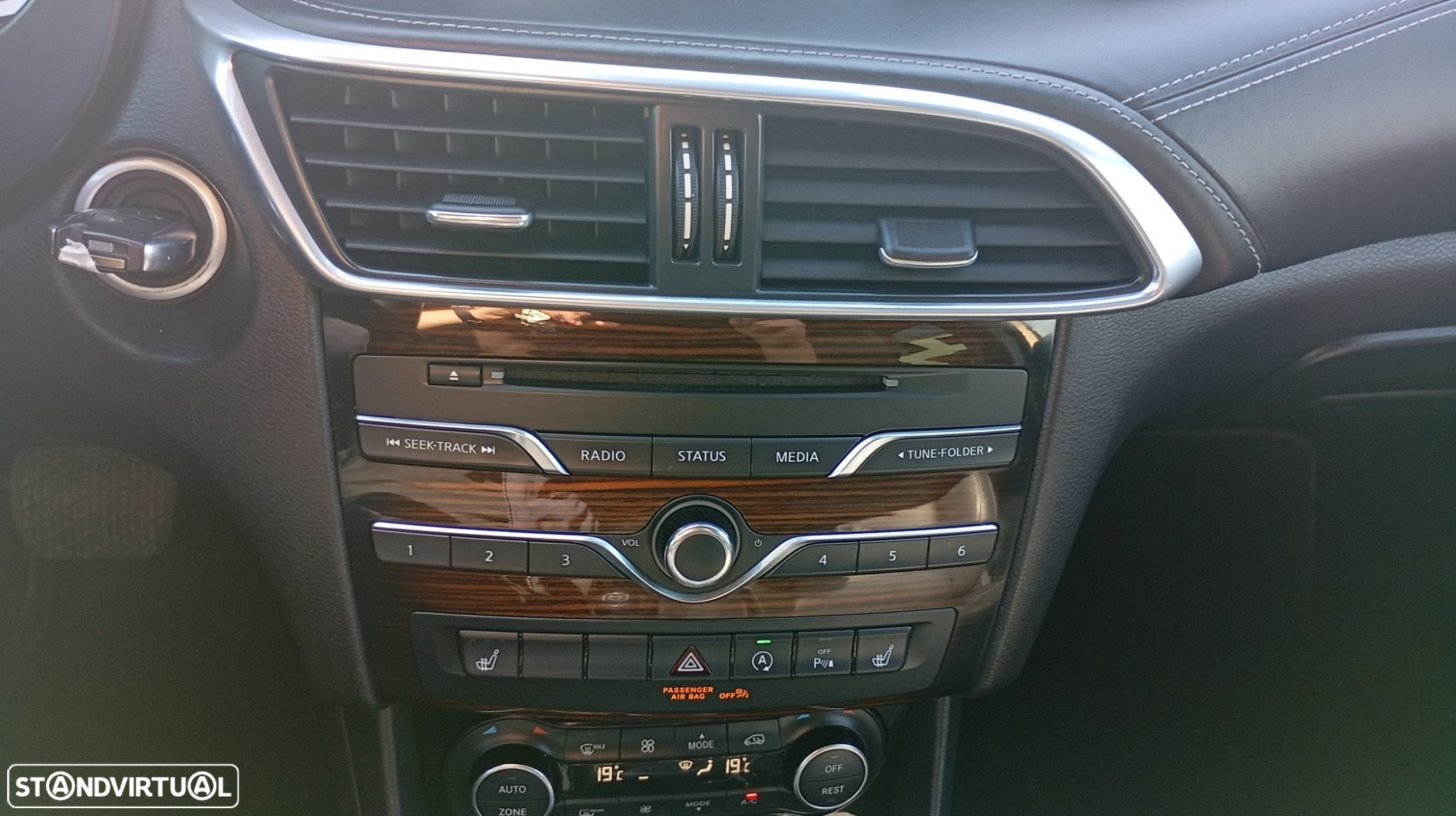Infiniti Q30 2.2d DCT AWD Luxe Tech - 35