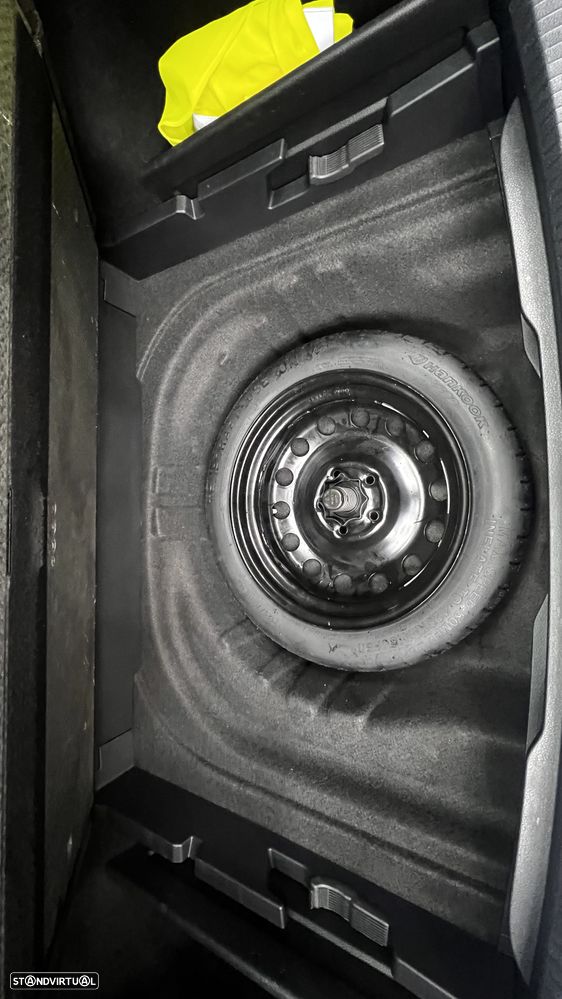 VW Golf Variant 1.6 TDi Confortline - 38