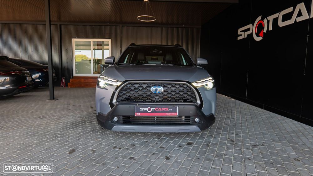 Toyota Corolla Cross 2.0 Hybrid Luxury - 2
