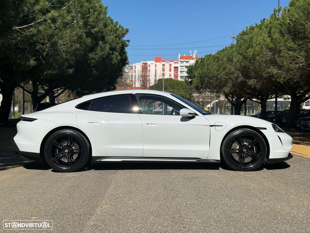 Porsche Taycan 4S Bateria Performance Plus - 12