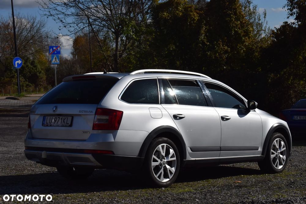 Skoda Octavia Scout 2.0 TDI 4x4 - 28