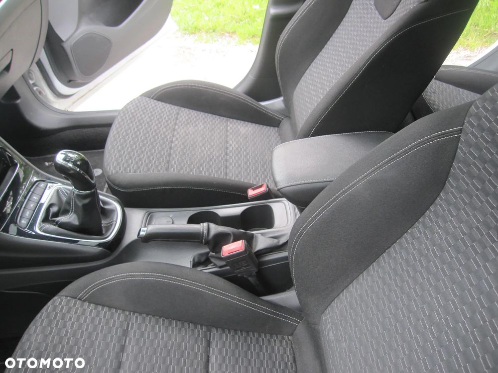 Opel Astra 1.6 D (CDTI) Start/Stop Innovation - 14