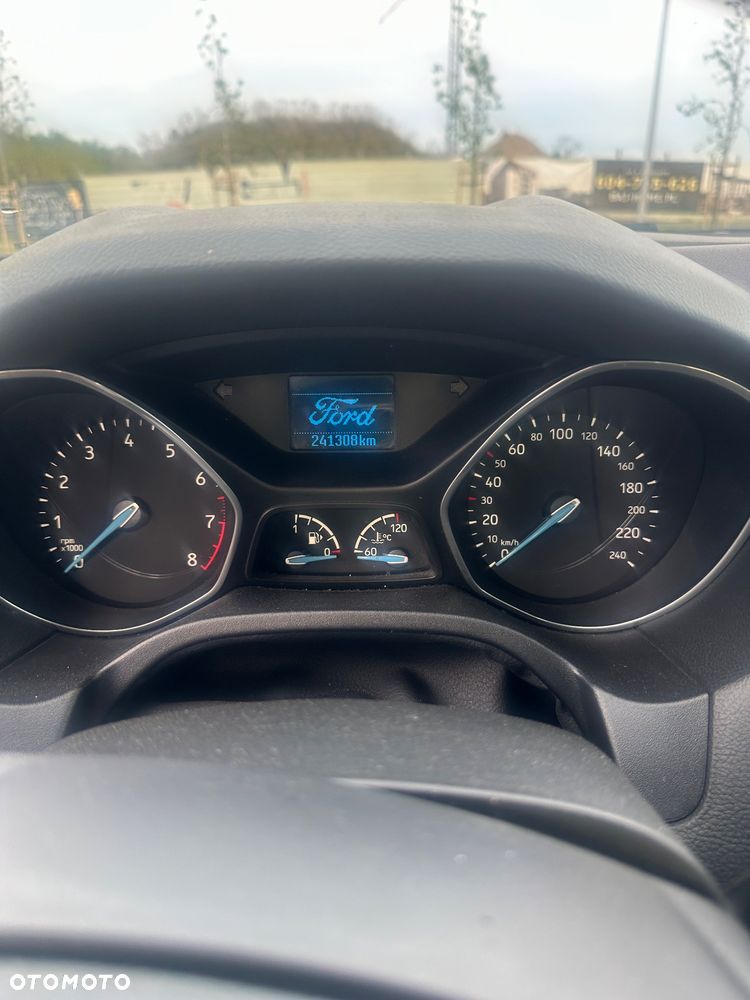 Ford Focus - 21