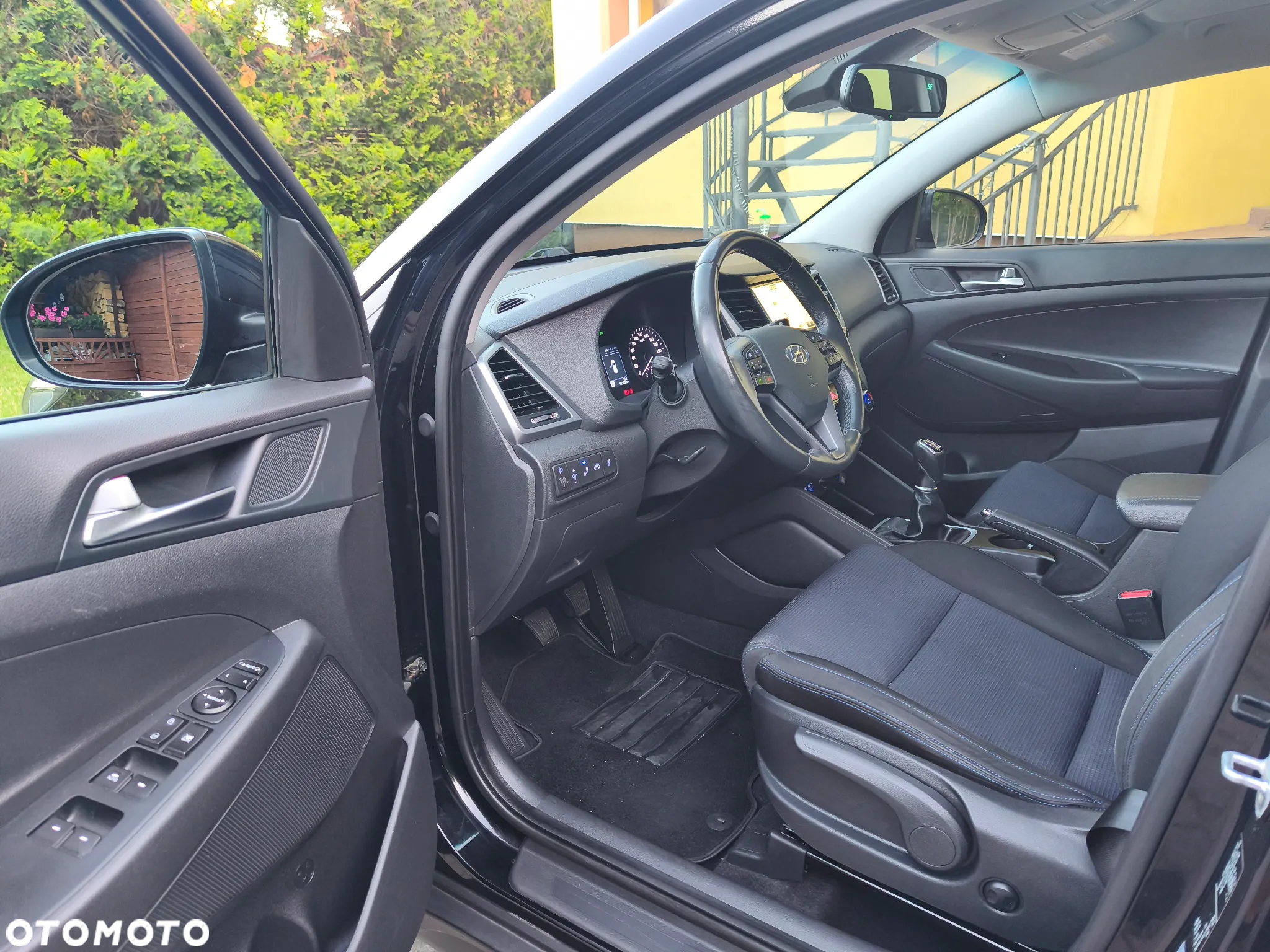 Hyundai Tucson blue 1.7 CRDi 2WD Style - 12