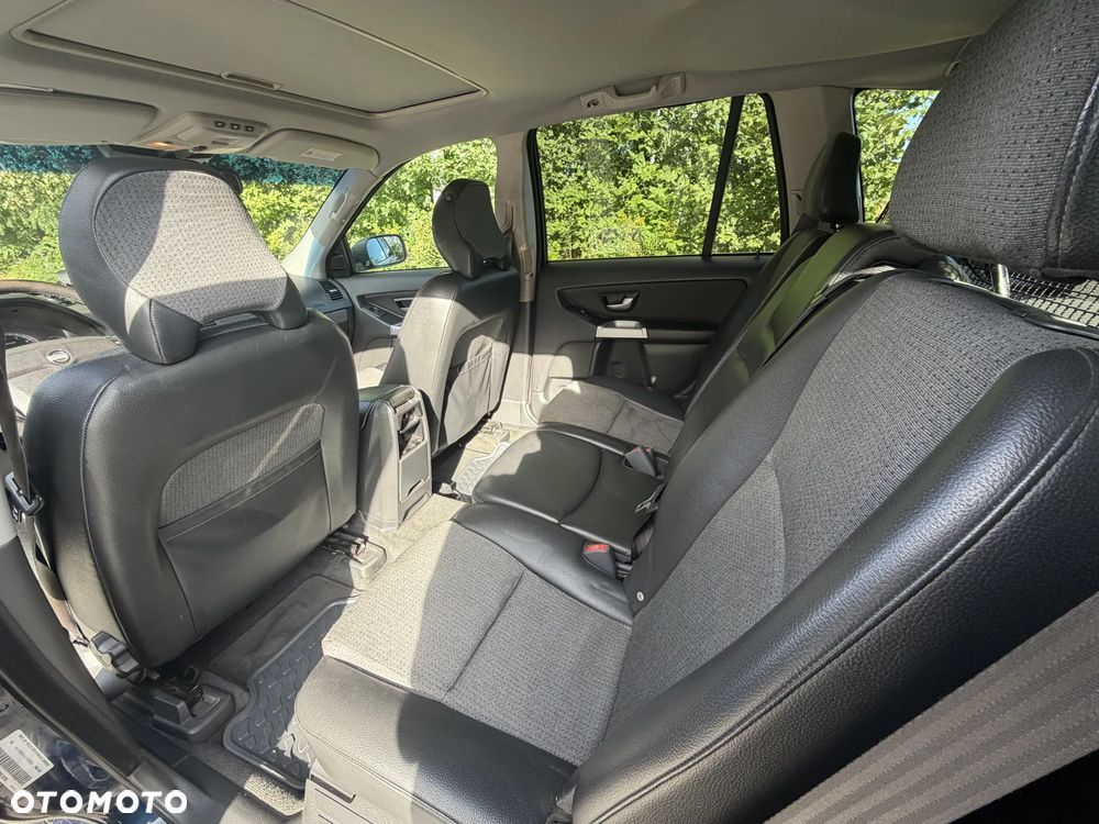 Volvo XC 90 2.5T Kinetic - 24