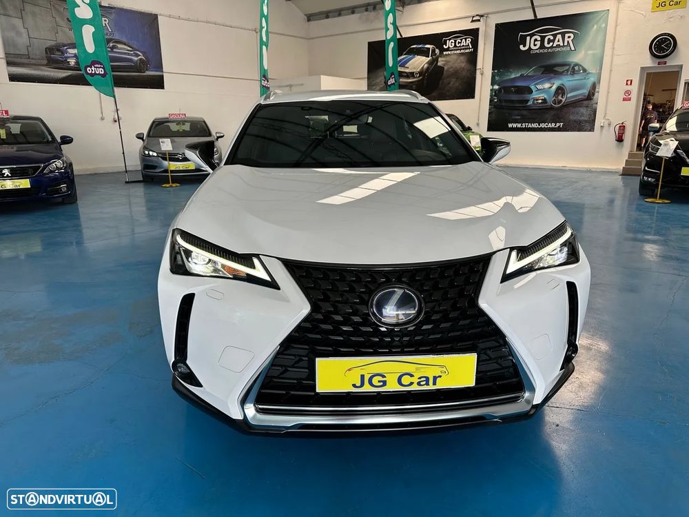 Lexus UX 250h Business - 3