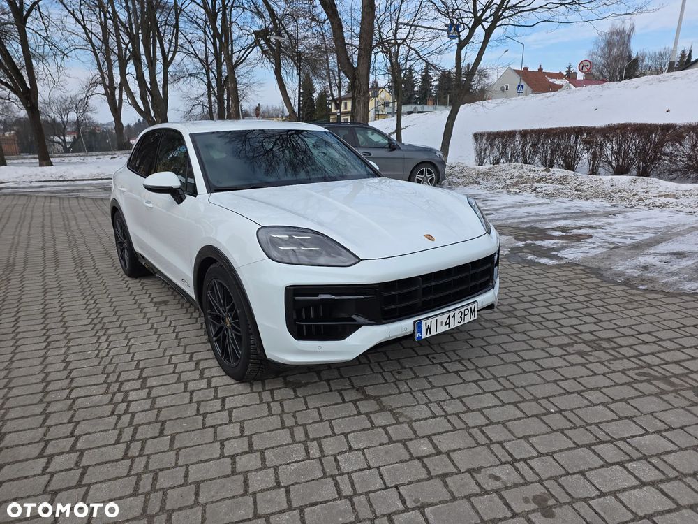 Porsche Cayenne - 2