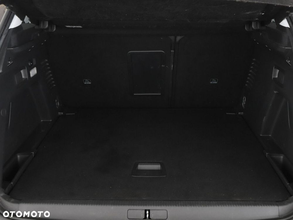 Peugeot 3008 1.2 PureTech Allure S&S EAT8 - 20