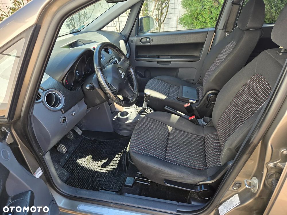 Mitsubishi Colt 1.3 Motion Plus - 10