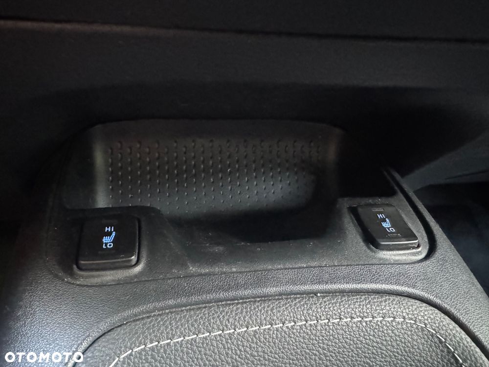 Toyota Corolla 1.8 Hybrid Executive - 22