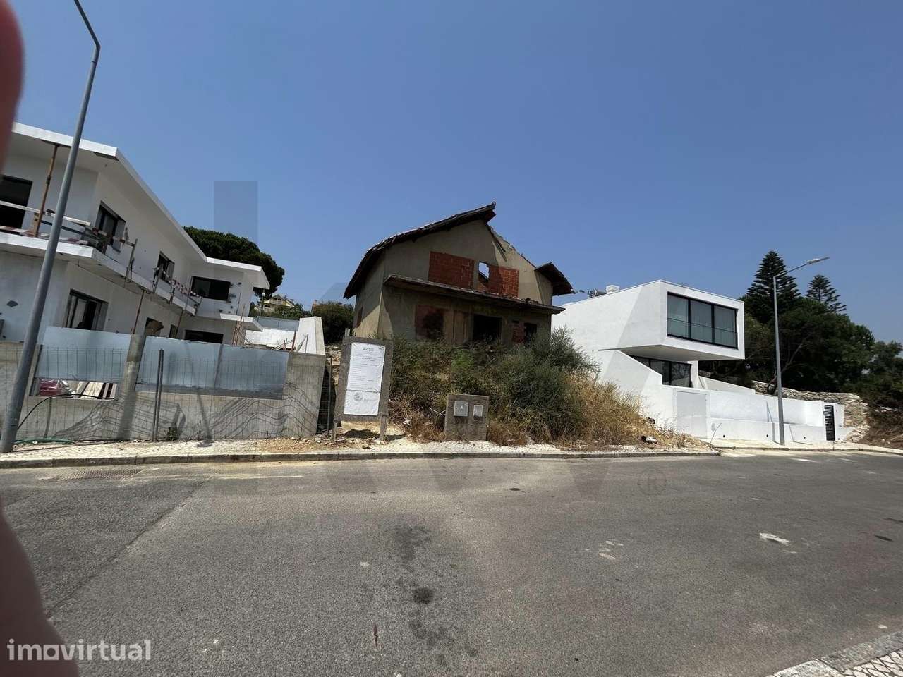 Terreno de 315 m2 com Vista Mar e Dupla Frente — Cascais / Sintra - Grande imagem: 5/24